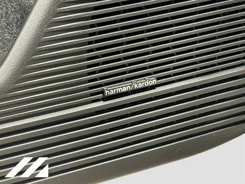 New 2026 Subaru Outback Touring XT image 21