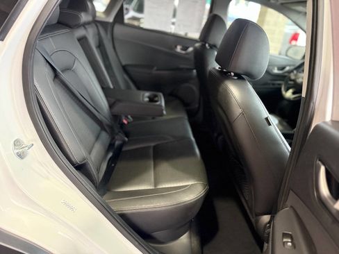 Used 2021 Hyundai Kona Limited image 36