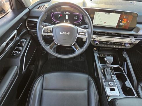Used 2025 Kia Telluride S image 15