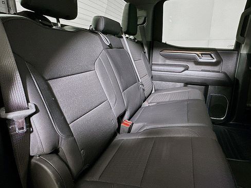Used 2025 Chevrolet Silverado 1500 LT image 23