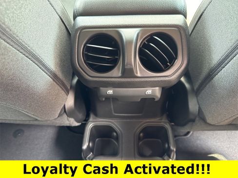 New 2025 Jeep Gladiator Sport image 33