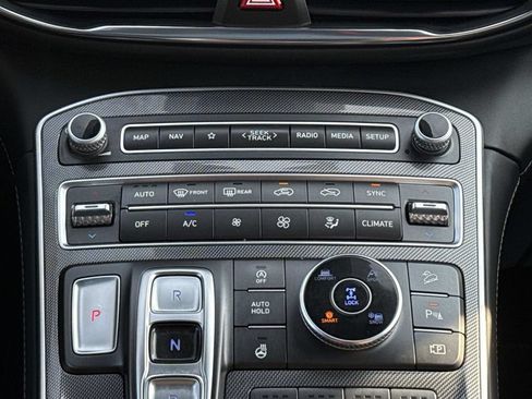 Used 2023 Hyundai Santa Fe Limited AWD/4WD image 16