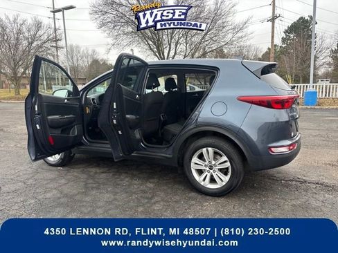 Used 2017 Kia Sportage LX image 28