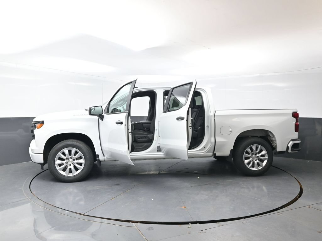 Used 2023 Chevrolet Silverado 1500 Custom AWD/4WD image 52