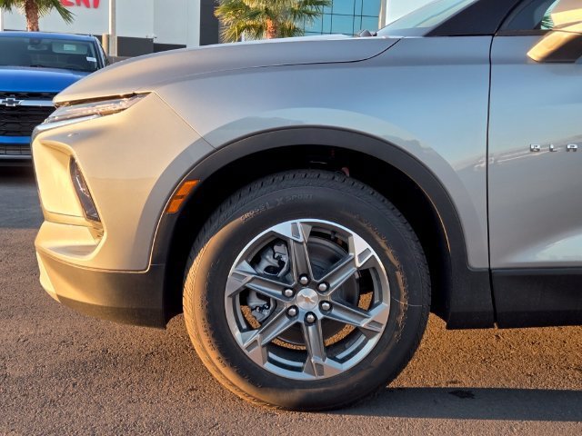 New 2026 Chevrolet Blazer LT w/ Convenience Package FWD image 5