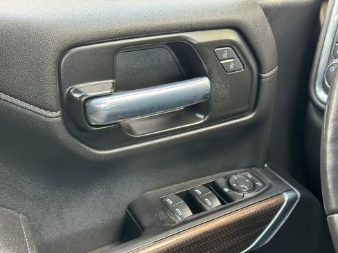 Used 2021 Chevrolet Silverado 1500 LT AWD/4WD image 16