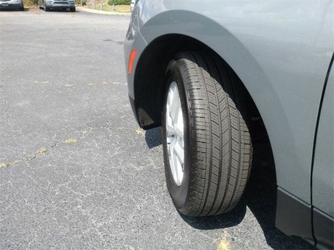 Used 2024 Chevrolet Equinox LT w/ LPO, Floor Liner Package image 10