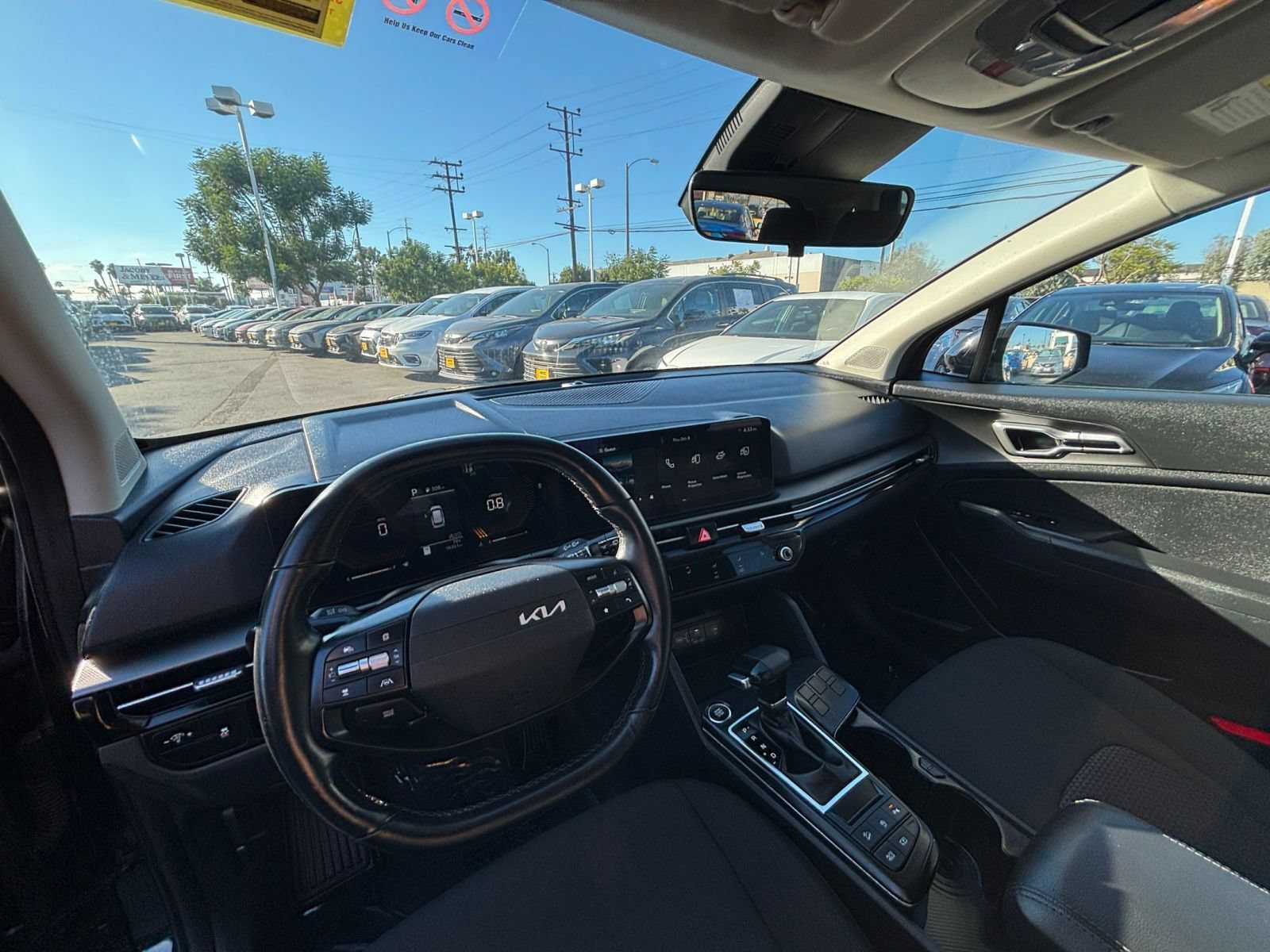 Used 2026 Kia Sportage LX FWD image 33
