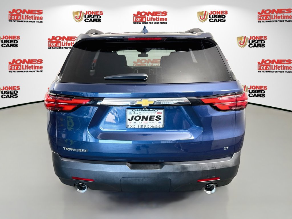 Used 2023 Chevrolet Traverse LT FWD image 14