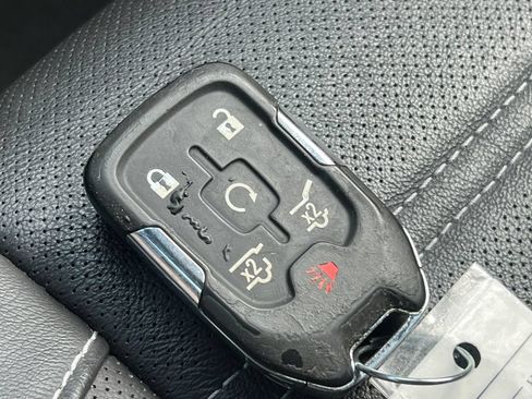 Used 2019 GMC Yukon Denali w/ Denali Ultimate Package AWD/4WD image 32