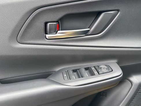 New 2026 Toyota Prius Plug-In Hybrid FWD image 10