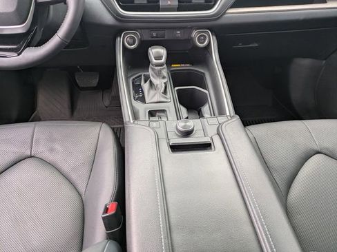 Used 2024 Toyota Grand Highlander Platinum image 14