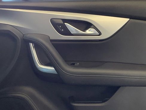 Used 2019 Chevrolet Blazer LT w/ Sun and Wheels Package image 15