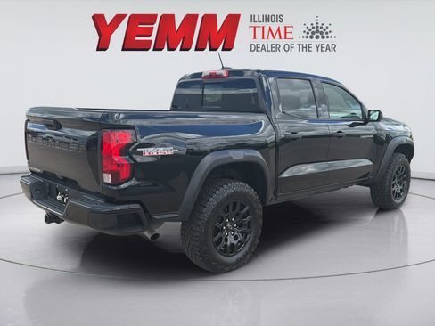 Used 2024 Chevrolet Colorado Trail Boss w/ Technology Package AWD/4WD image 8
