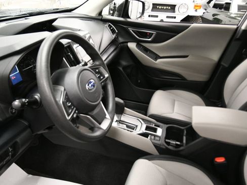 Used 2022 Subaru Forester Base image 18