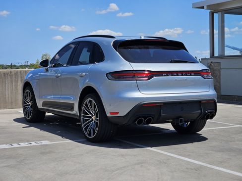 Certified 2024 Porsche Macan S AWD/4WD image 3