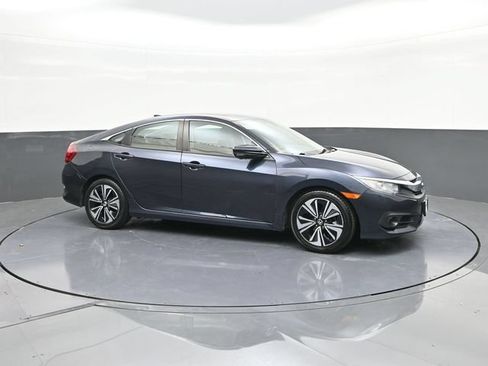 Used 2017 Honda Civic EX-T image 16