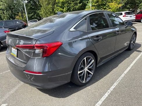 Used 2022 Honda Civic Touring image 5