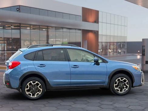 Used 2016 Subaru Crosstrek 2.0i Premium AWD/4WD image 11