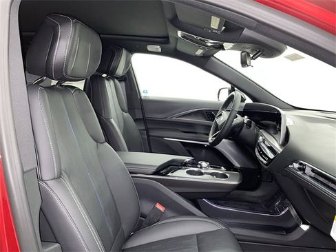 New 2026 Cadillac Lyriq Premium Sport image 24