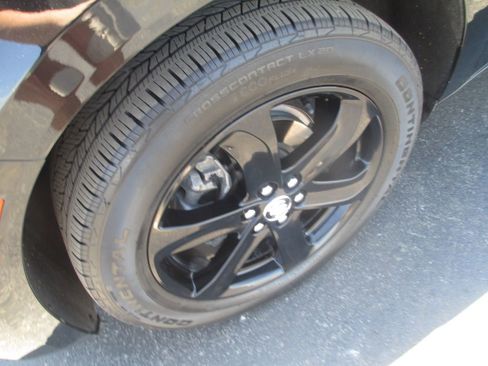 Used 2023 Buick Enclave Essence w/ Experience Buick Package AWD/4WD image 13