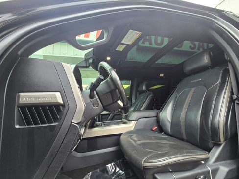 Used 2017 Ford F250 Platinum w/ Platinum Ultimate Package image 12