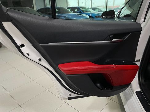 Used 2020 Toyota Camry XSE image 17