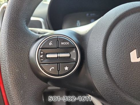 Used 2023 Kia Soul LX w/ LX Technology Package FWD image 22
