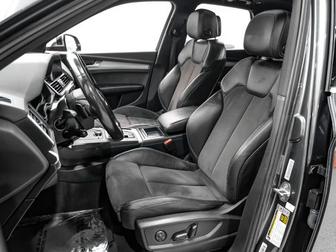 Used 2018 Audi SQ5 Premium Plus w/ Navigation Package AWD/4WD image 32