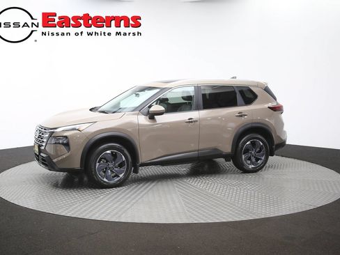 Used 2024 Nissan Rogue SV w/ SV Premium Package FWD image 57
