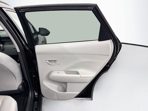 Used 2025 Hyundai Kona SEL FWD image 29