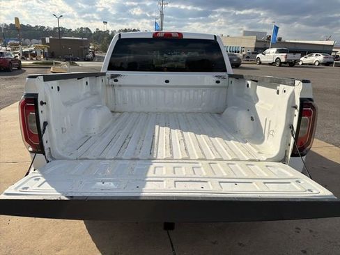 Used 2017 GMC Sierra 1500 SLT w/ Suspension Package, Off-Road image 8