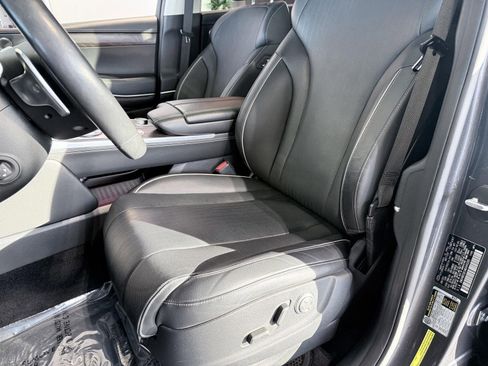 Used 2021 Genesis GV80 2.5T w/ Advanced Package 02 image 15