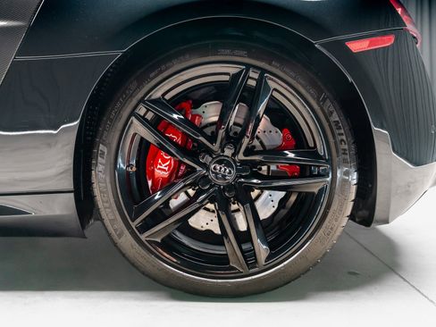 Used 2014 Audi R8 V10 image 45