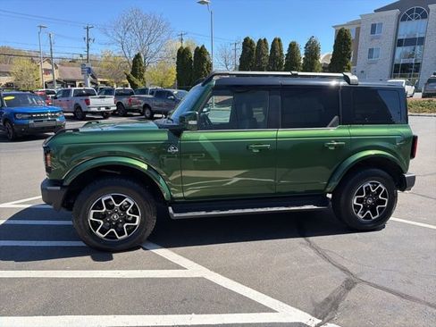 Used 2025 Ford Bronco Outer Banks AWD/4WD image 4