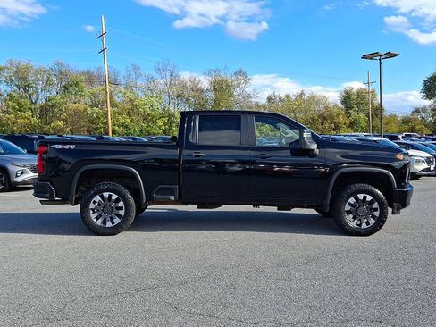 Used 2021 Chevrolet Silverado 2500 Custom w/ Custom Convenience Package image 7