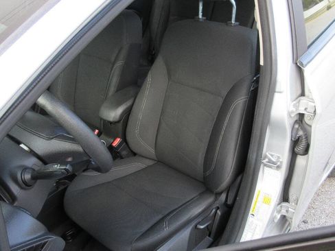 Used 2019 Ford Fiesta SE image 11