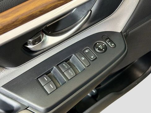 Used 2019 Honda CR-V EX image 19