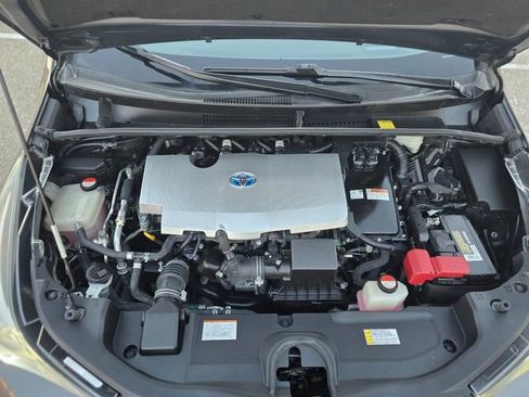 Used 2016 Toyota Prius Three w/ Advanced Technology Package image 35