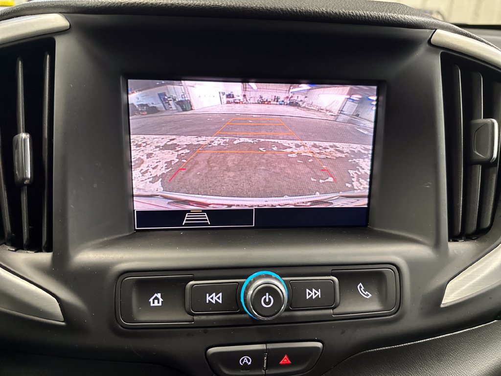 Used 2024 GMC Terrain SLE w/ Driver Convenience Package AWD/4WD image 27