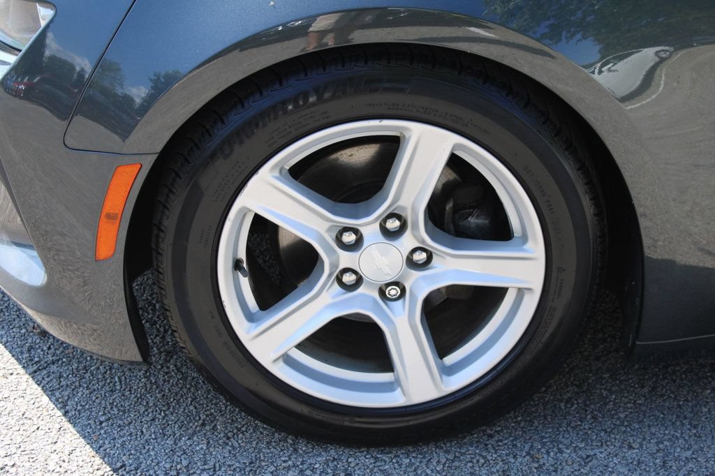 Used 2016 Chevrolet Camaro LT RWD image 34