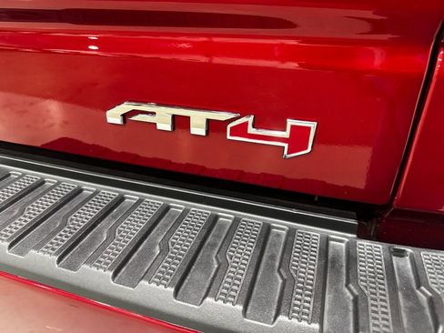 Used 2025 GMC Sierra 1500 AT4 w/ AT4 Premium Package AWD/4WD image 34