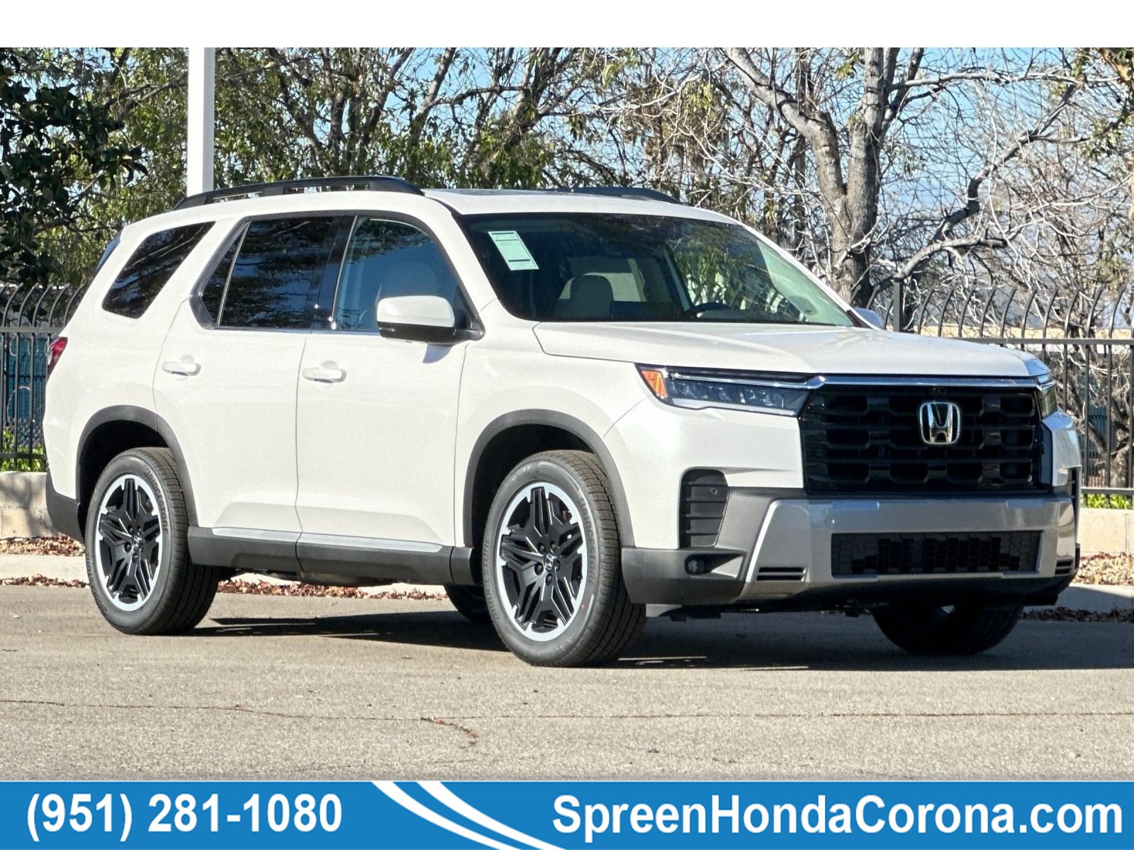 New 2026 Honda Pilot Touring image 1