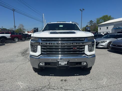 Used 2020 Chevrolet Silverado 3500 LTZ w/ LTZ Premium Package AWD/4WD image 2