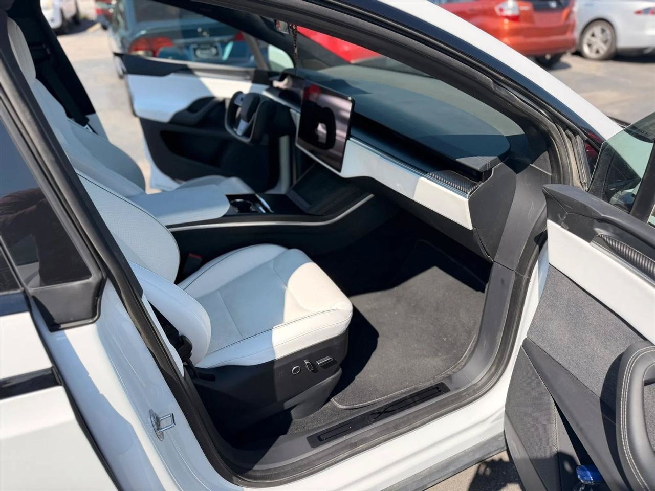 Used 2022 Tesla Model X Plaid AWD/4WD image 30