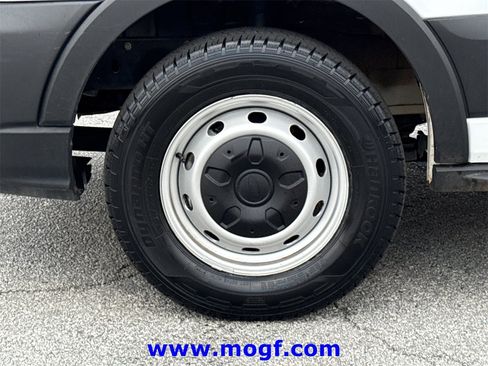 Used 2024 Ford Transit 250 148 Medium Roof image 26