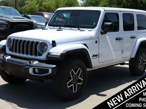 Used 2026 Jeep Wrangler Unlimited Sahara AWD/4WD image 1