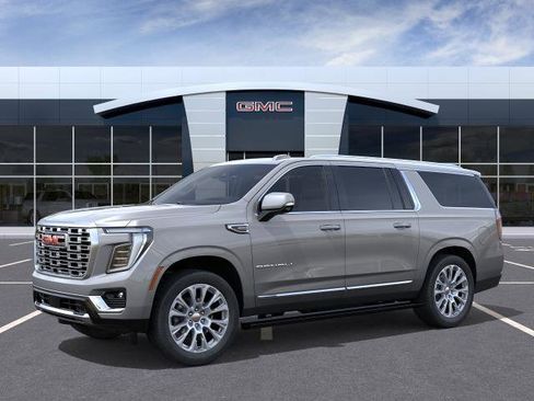 Used 2026 GMC Yukon XL Denali w/ Denali Reserve Package AWD/4WD image 2