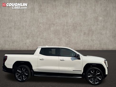 Used 2025 GMC Sierra EV Denali AWD/4WD image 7