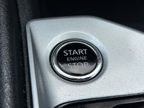 Used 2025 Nissan Altima 2.5 SV FWD image 24